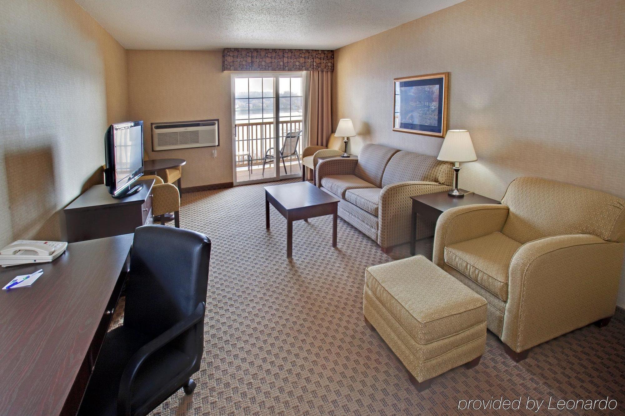 Holiday Inn Express Le Claire Riverfront-Davenport By Ihg Esterno foto