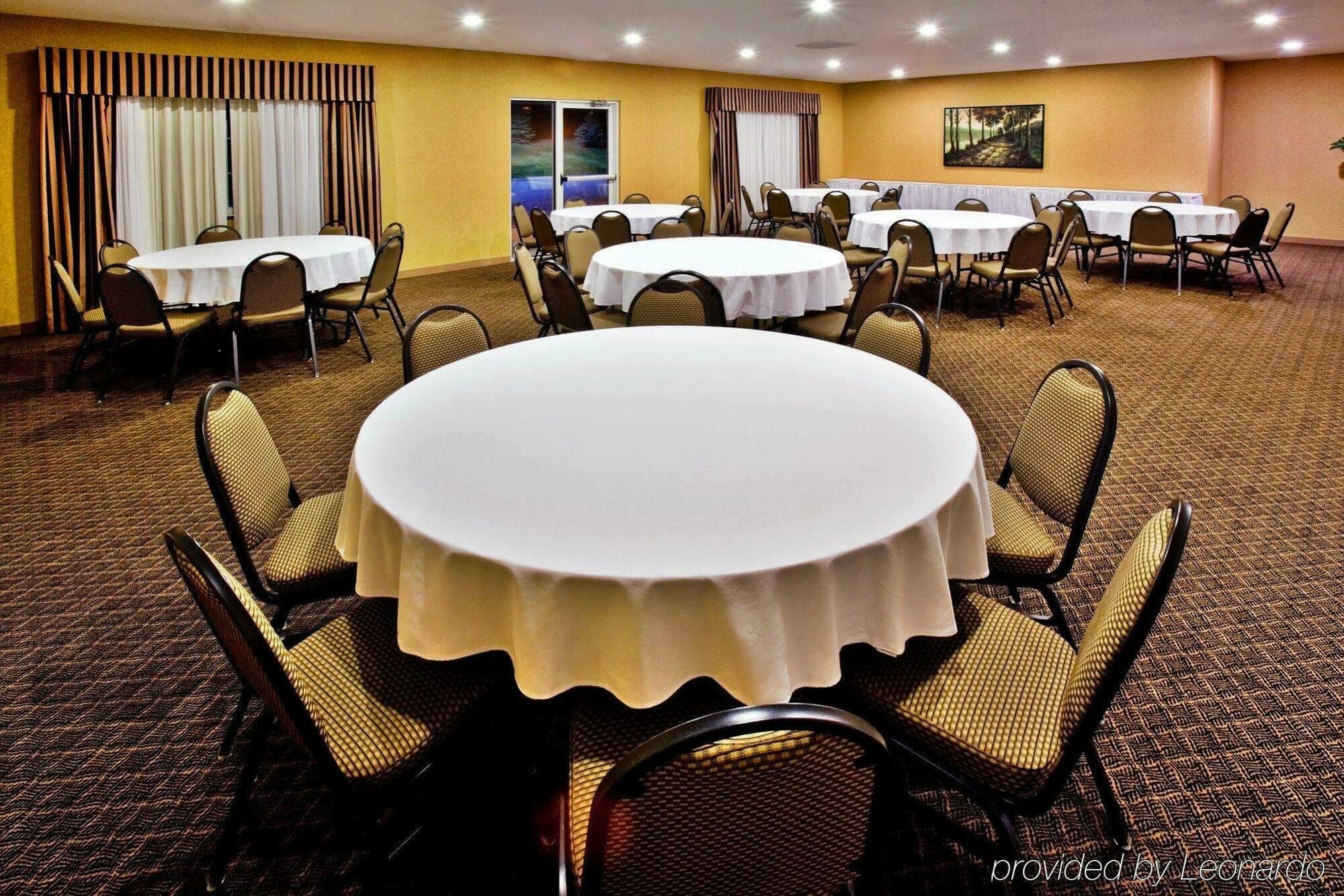Holiday Inn Express Le Claire Riverfront-Davenport By Ihg Ristorante foto