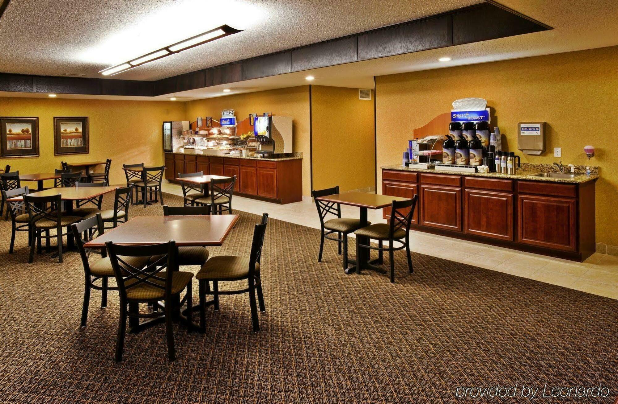 Holiday Inn Express Le Claire Riverfront-Davenport By Ihg Esterno foto