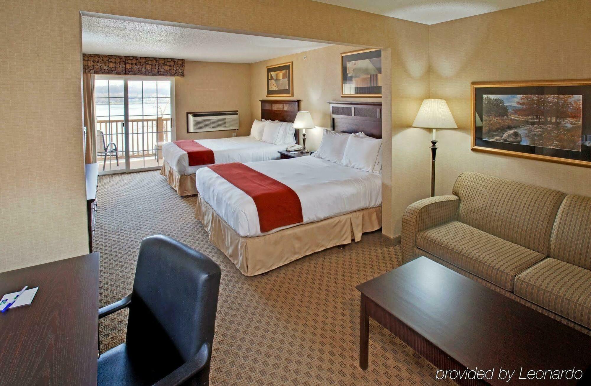 Holiday Inn Express Le Claire Riverfront-Davenport By Ihg Esterno foto