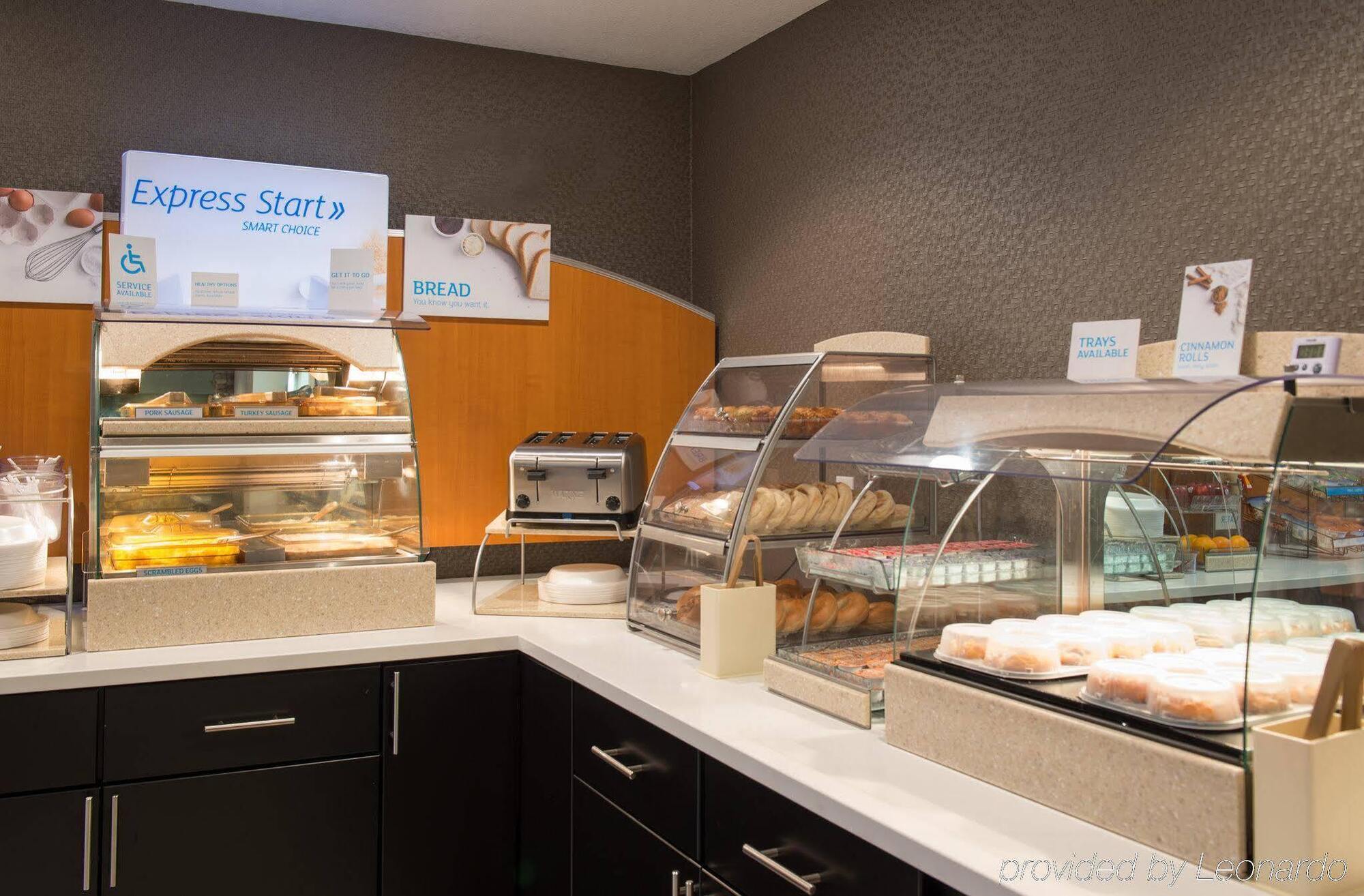 Holiday Inn Express Le Claire Riverfront-Davenport By Ihg Esterno foto